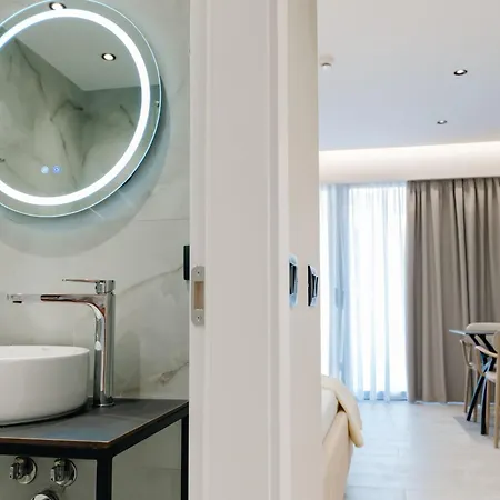 Blas Apartment Sarande