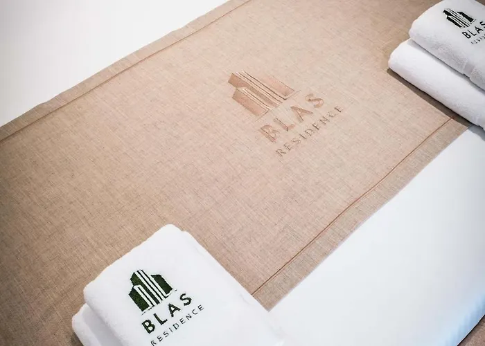 Blas * Sarandë